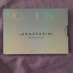 NIB Anastasia of Beverly Hills moonchild palette